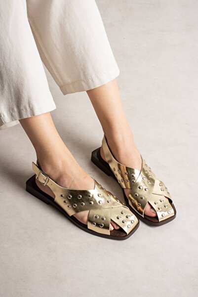 diclepolat Women's Gold Flat Sole Sandals Cross-Strapped Metal Trop Detailed ...