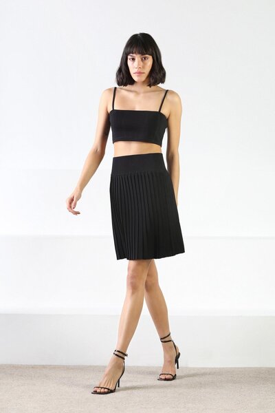 Ferraro Μαύρη ψηλόμεση πλισέ Βισκόζη γυναικεία πλεκτή μίνι φούστα