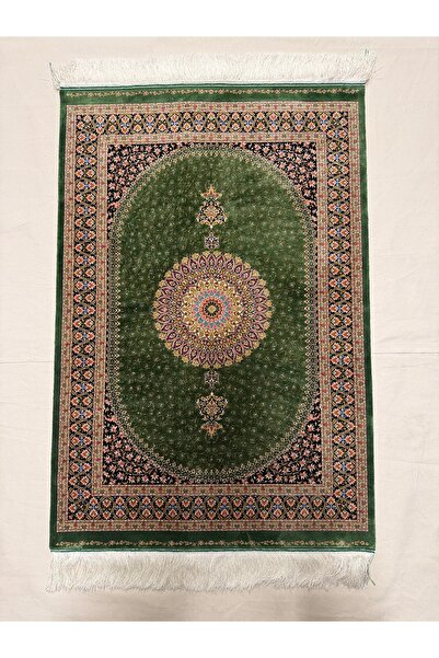 İpek Seccade Halı Harıka Yeşıl Renklı