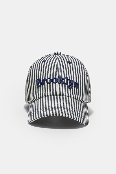 Stradivarius Brooklyn şapka