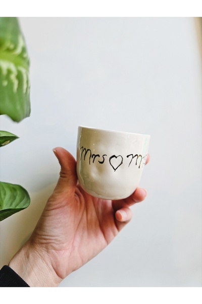 WEBBMODA Handmade Cup with the Word Mrs Written on It