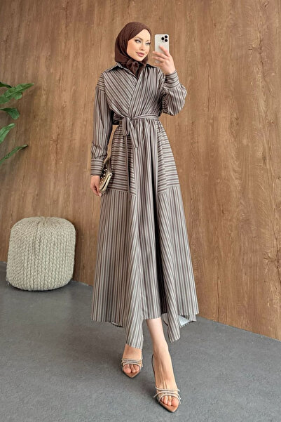 Hazamoda فستان هاواي مخطط باللون البني