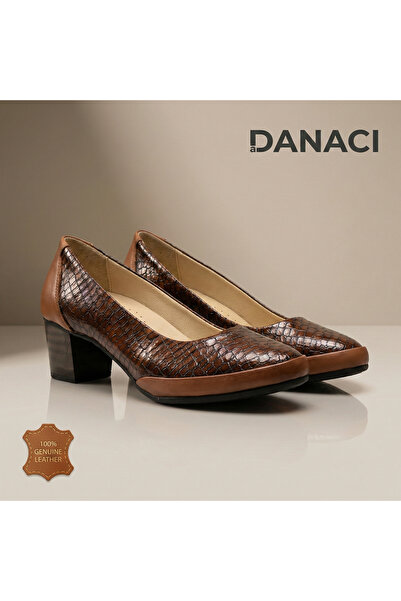 DANACI Hakiki Deri Yılan Baskılı Konfor Tabanlı Kadın Klasik Topuklu Ayakkabı