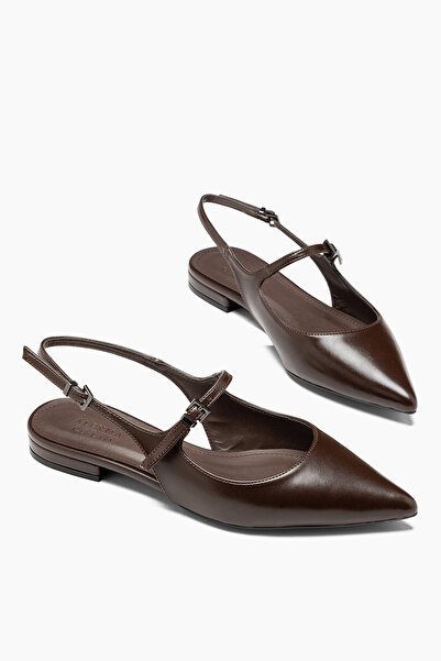 ALEYNA CEYLAN Anna Kahve Cilt Sivri Burunlu Alçak Topuklu Babet