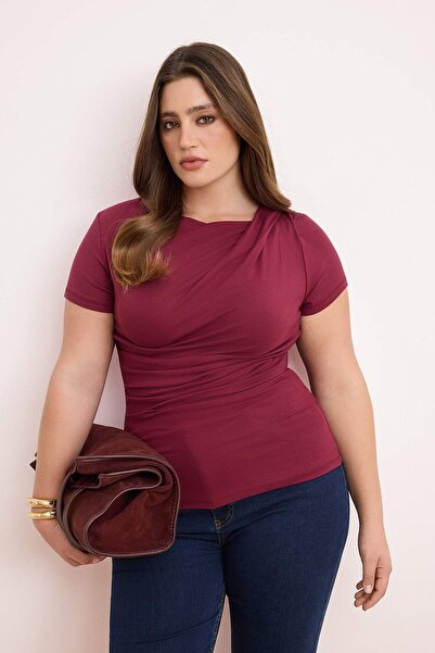 Trendyol Curve Μπλούζα σε μπορντό χρώμα με λεπτομέρεια σούρας/ντραπέ, εφαρμοσ...