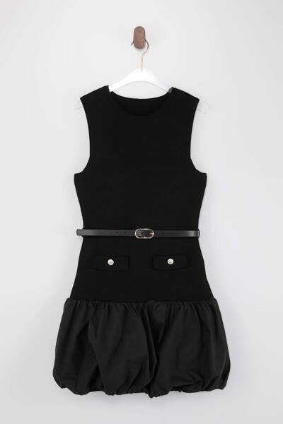 Trendyol Collection Rochie tricotată neagră, simplă, scurtă/mini, cu decolteu...