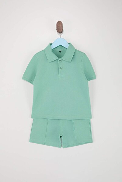 TRENDYOLKIDS طقم سترة وبنطلون محبوك للأولاد باللون الأخضر - TKDSS26AU00034