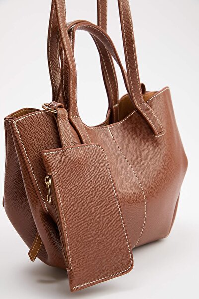 TRENDYOL SHOES Taba detaliu la cusătură Femeie cu pui geantă TAKSS26OC00076