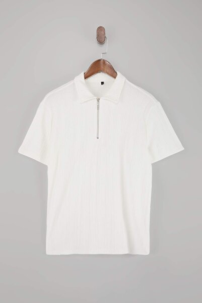 Trendyol Collection Ecru Regular Polo-Kragen-T-Shirt mit strukturiertem Polo-...