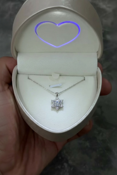 SOME SHINE 925 Ayar Gümüş Rodyum Kaplama Kar Tanesi Kolye