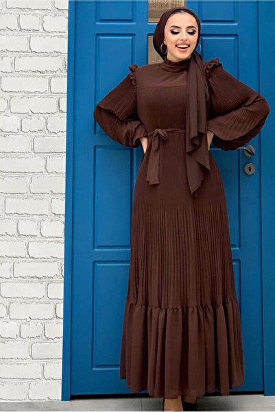 TRENDTESETTÜR KADIN KAHVE OMUZLARI FIRFIR DETAYLI PİLİSELİ ELBİSE 8263