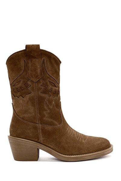 Derimod Kadın Vizon Kısa Kalın Topuklu Süet Deri Kovboy Bot 25AFD184210