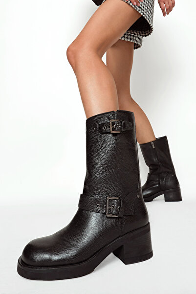 Derimod Kadın Siyah Fermuarlı Kısa Kalın Topuklu Deri Bot 25WFD1857FT