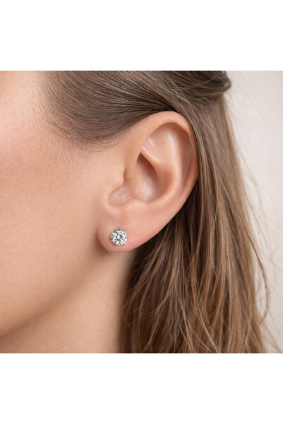 nerora أقراط سوليتير دائرية من الفولاذ (مضمونة ضد التلون)