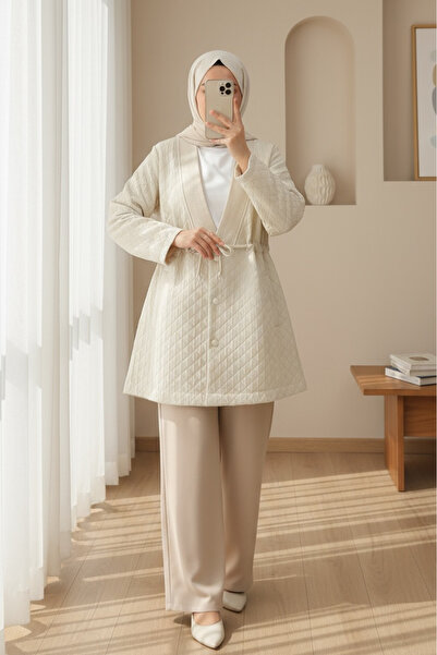 HİJABAYA Καπάκι με λαιμόκοψη σε σχήμα V, με κορδόνια στη μέση, τσέπες και κου...