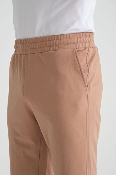 Shooter شورت رجالي بيج - مقاس عادي، طباعة مفصلة