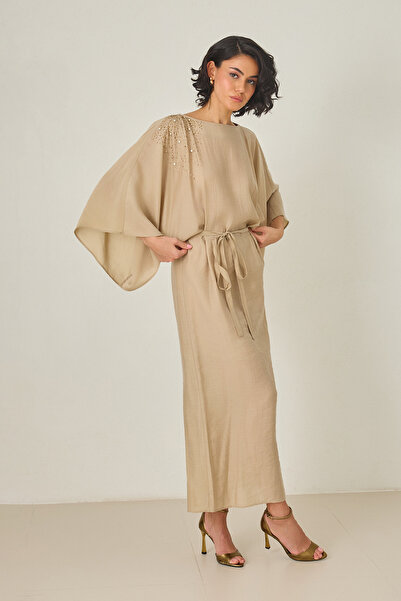 Setre Bej Dar Kalıp Omuzdan Taş Detaylı Beldenbağlamalı Midi Boy Uzun Kollu E...