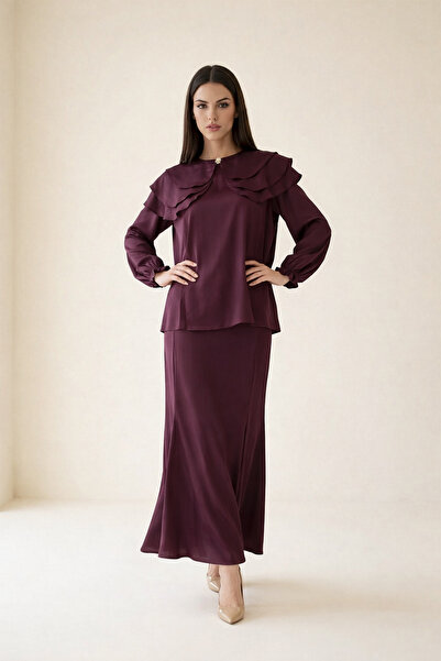 Setre Comfortable Cut Blouse with Burgundy Collar and Sleeve Details