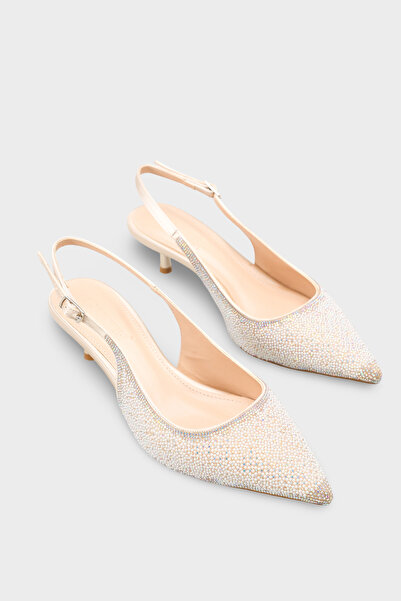 Capone Outfitters حذاء دينيس نسائي من الساتان ذو مقدمة مدببة وحزام خلفي مرصع ...