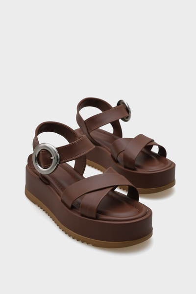 Capone Outfitters Dámské sandály Dolly Cross Strap Comfort Buckle na klínovém...