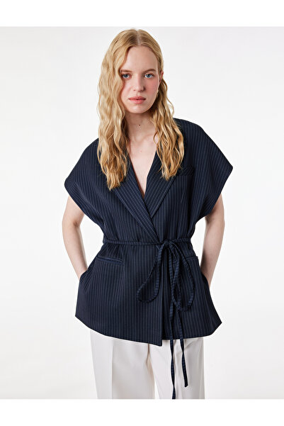 Koton Дълъг блейзър жилетка с джобове и детайлни ивици