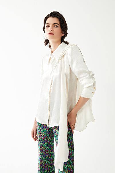 Jus De Pommes EKRU SİVRİ YAKA FİYONK DETAYLI UZUN KOLLU KADIN GÖMLEK