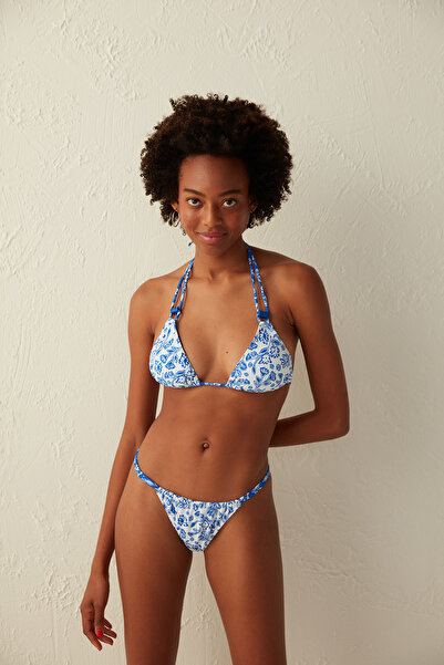 Penti Laciver Beyaz Desenli Aksesuar Detaylı Üçgen Bikini Üstü