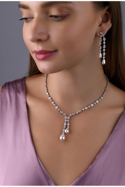 JUNEBERRY Delicate Pearl Allure