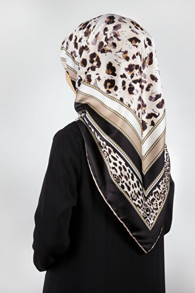 VİOLLA Twill Kemerli ve Leopar Desenli Siyah Renkli 90x90 Eşarp (İpek İçermez...