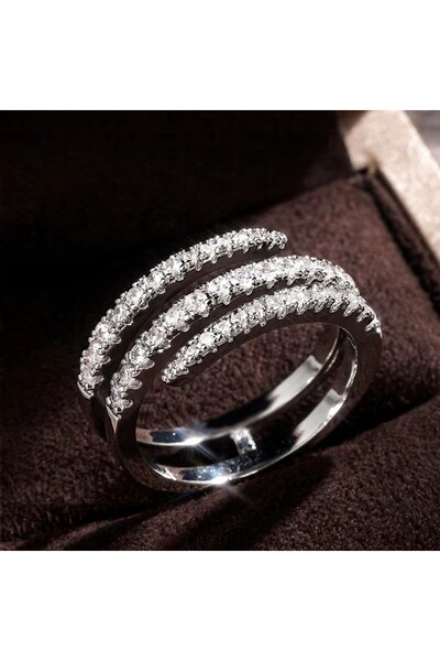 Choice 8 خواتم أصابع بتصميم محيطي من Huitan F671 للنساء، مرصعة بأحجار الزركون...