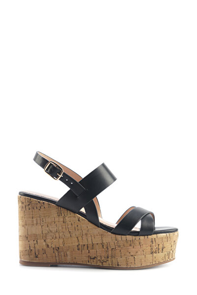 Nine West Γυναικεία πέδιλα με σφήνα τακούνι MONSA 5FX Μαύρα