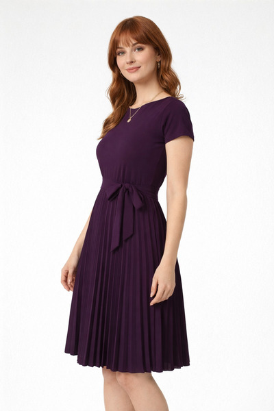 ahanora Rochie din țesătură creponată cu talie pliată (culoare)