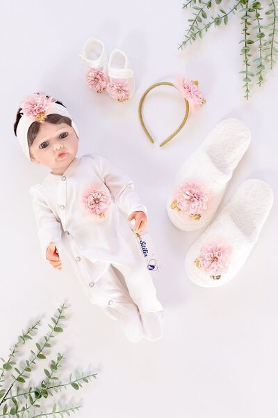 Sitilin مجموعة الأمومة الطبيعية - مجموعة النعال والتاج للأم والطفل Stl4533