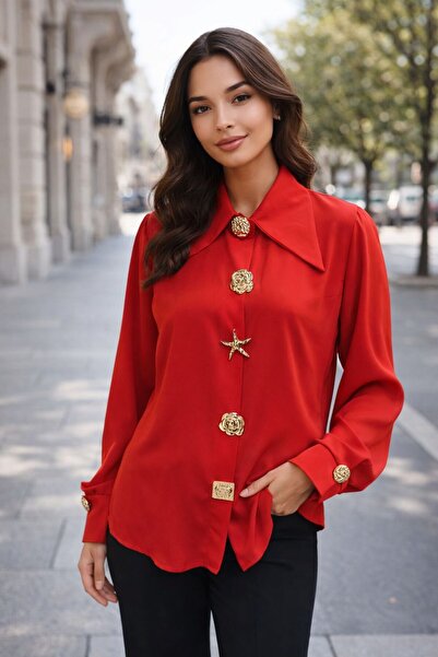 Divin store Дамска червена блуза със златни копчета