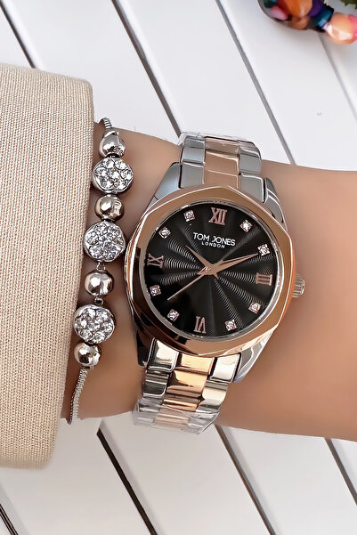 Tom Jones ساعة يد نسائية 3 ATM مقاومة للماء لون فضي وردي مع سوار من الفولاذ ه...