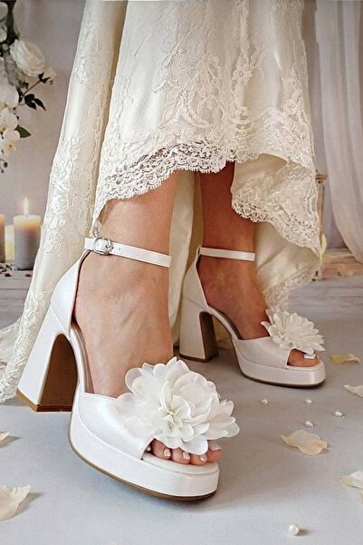 Modavien Дамски булчински обувки с 10 см платформа и бели рози