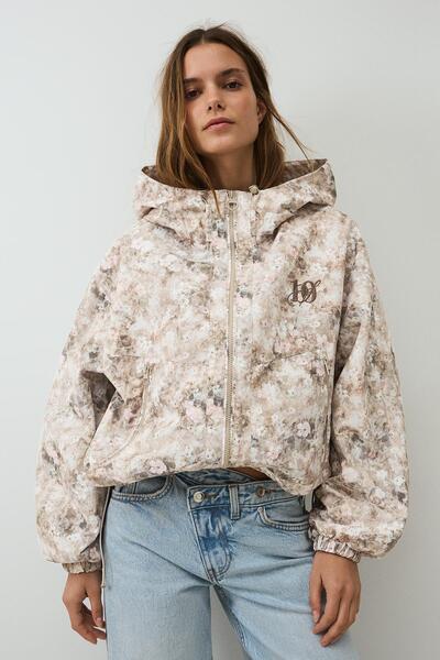 Bershka Water resistant ve windproof desenli kapüşonlu ceket