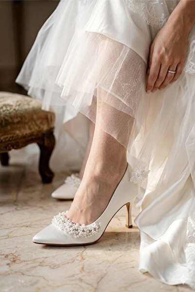 Modavien Women's 7 cm Ecru Pearl Bridal Shoes (Perfect Fit)