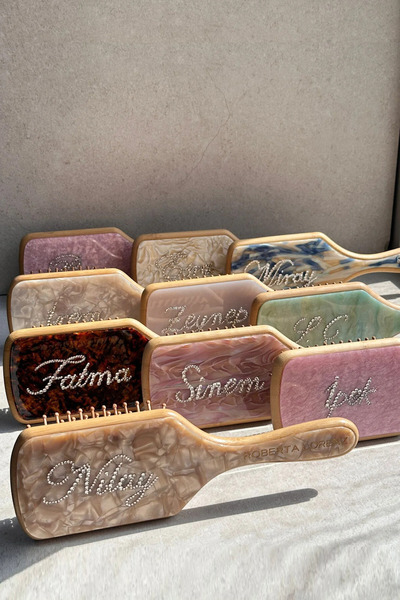 Roberta Lorenz El Yapımı Kişiye Özel Kristal Taşlı İsimli Bambu Saç Tarağı | ...