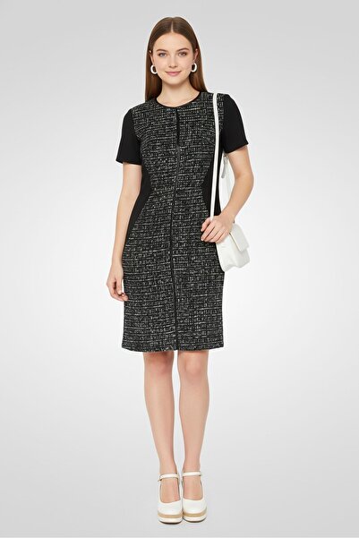 Karl Lagerfeld فستان نسائي قصير الأكمام منقوش، أسود