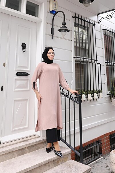 Kalemen Moda بدلة ايروبين 1989 فينيكس بتفاصيل مميزة على الأكمام