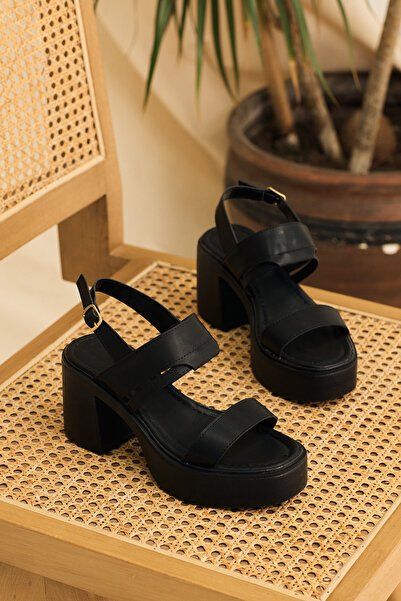 Tonny Black Women's Black Comfortable Fit PU Sole Heels Sandals