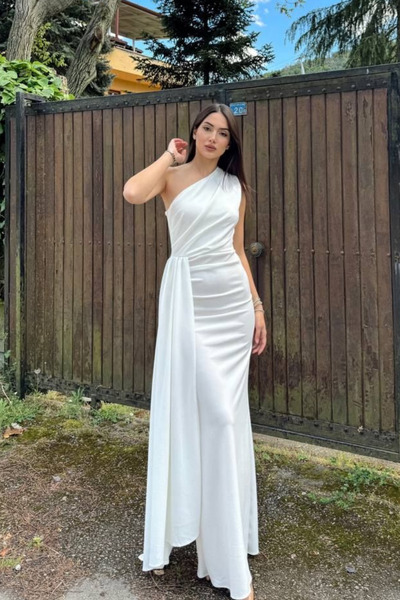 Mekafashion Sedef Kuyruk Detay Abiye 53667 Beyaz