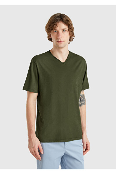 United Colors of Benetton Tricou bărbătesc verde închis cu decolteu în V, mod...