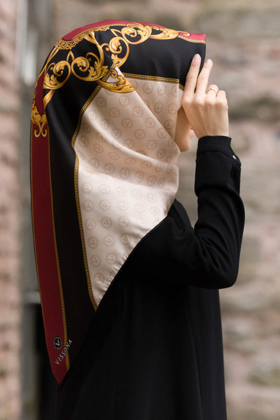 Vissona %100 Twill İpek Monogram Ve Barok Desenli Krem - Bordo Renkli 90x90 E...