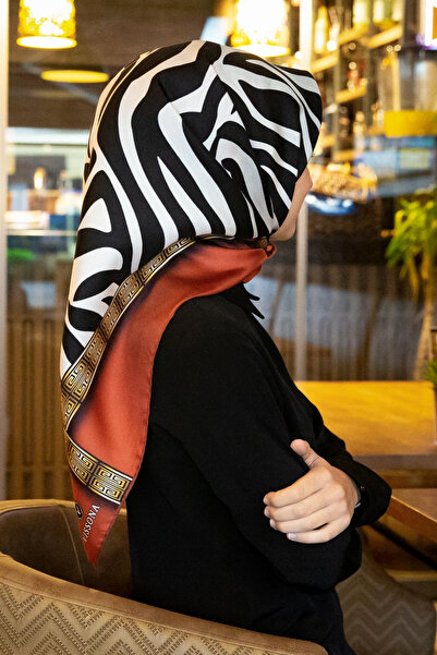 Vissona % 57 İPEK % 43 VİSKON Twill İpek Zebra Desenli Taba - Siyah Renkli 90...