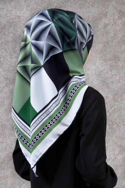 VİOLLA Twill Geometrik Desenli Benetton Yeşili - Krem Renkli 90x90 Eşarp (İpe...