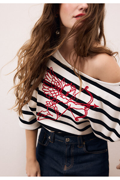 Stradivarius Angel çizgili triko kazak