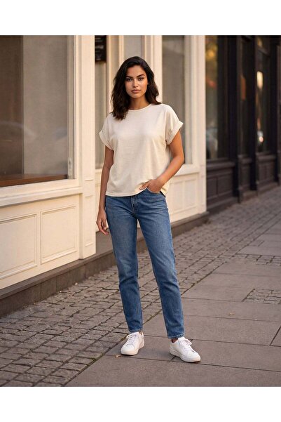 REDTAG تيشيرت نسائي أبيض سادة كاجوال