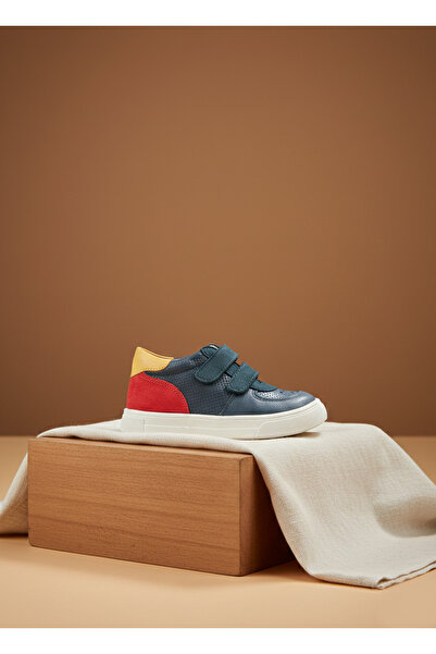 kitikate أحذية ليو للأطفال باللون الأزرق